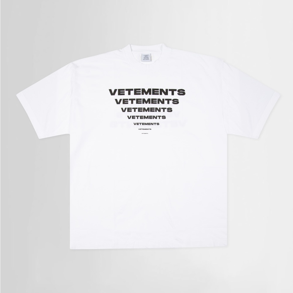 Vetements Unisex pyramid logo Tshirt